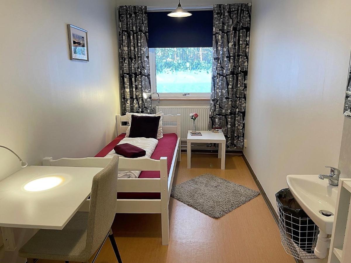 Haellefors Vandrarhem-Hostel & Kanotcenter Bagian luar foto
